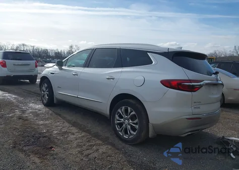 2018 Buick Enclave Avenir z USA, uszkodzony, nr VIN 5GAEVCKW7JJ246230